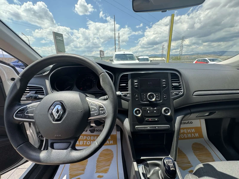 Renault Megane 1.3TCe 115 к.с./Life, снимка 9 - Автомобили и джипове - 51072148