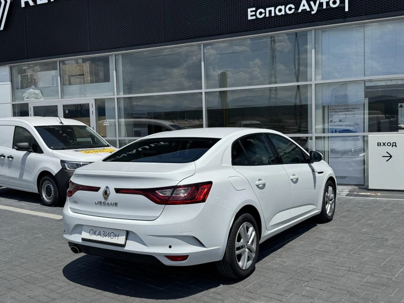 Renault Megane 1.3TCe 115 к.с./Life, снимка 4 - Автомобили и джипове - 51072148