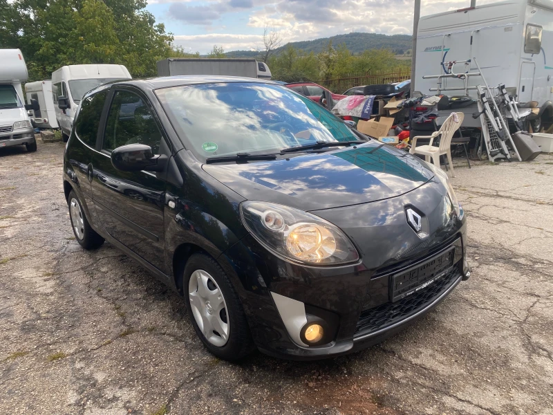 Renault Twingo 12 клима, снимка 2 - Автомобили и джипове - 52012191