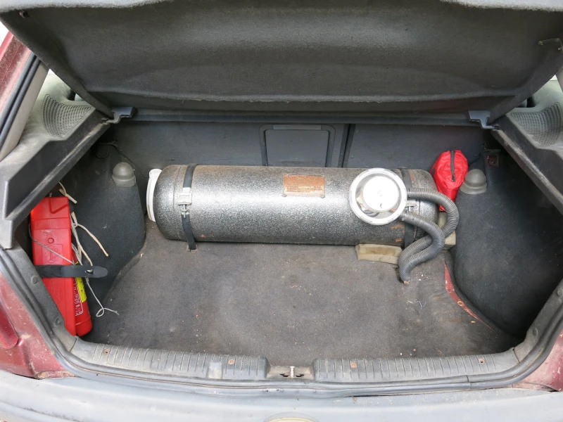 Opel Astra 1, 6i, снимка 8 - Автомобили и джипове - 52653750