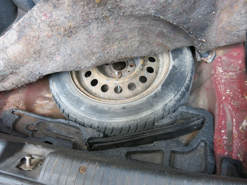 Opel Astra 1, 6i, снимка 10 - Автомобили и джипове - 52653750