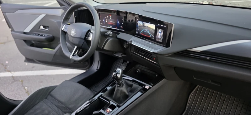 Opel Astra Гаранционен, снимка 12 - Автомобили и джипове - 52600859