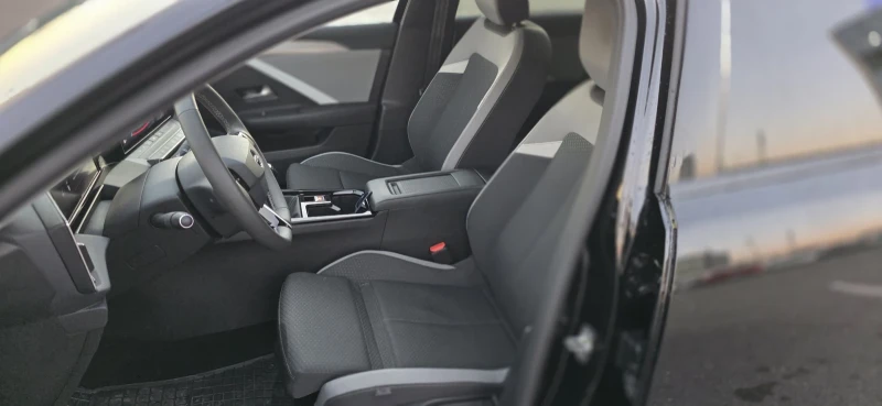 Opel Astra Гаранционен, снимка 9 - Автомобили и джипове - 52600859