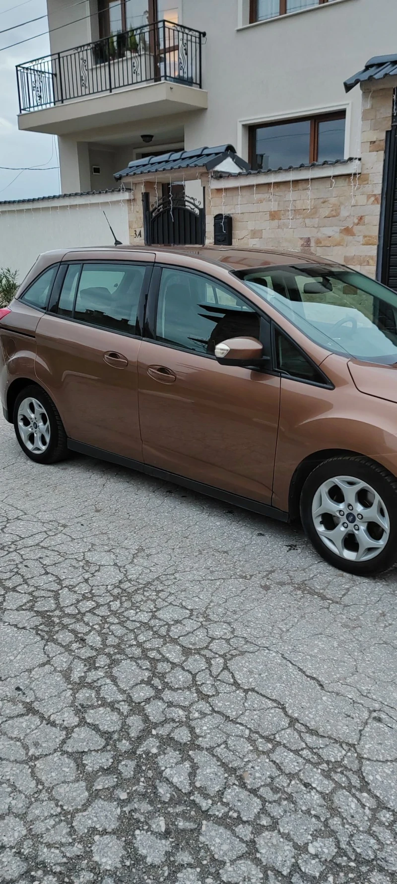 Ford C-max Ван, снимка 3 - Автомобили и джипове - 52594489