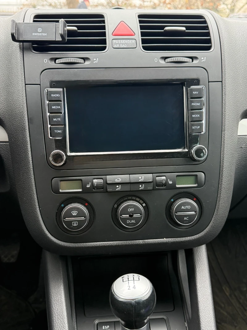 VW Golf 1600, снимка 2 - Автомобили и джипове - 52829512