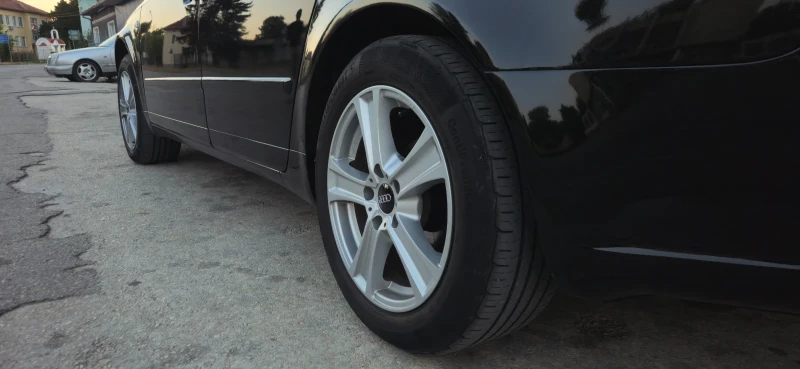 Audi A4, снимка 3 - Автомобили и джипове - 53143214