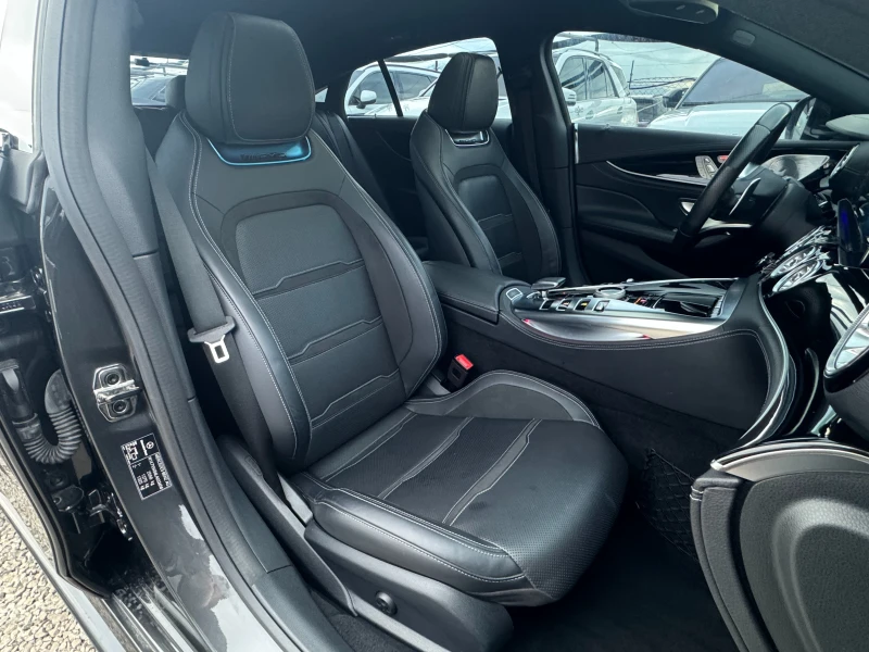 Mercedes-Benz AMG GT 43 4matic+ , снимка 10 - Автомобили и джипове - 53470407