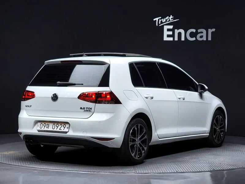 VW Golf 2.0 Tdi Premium, снимка 2 - Автомобили и джипове - 55830376