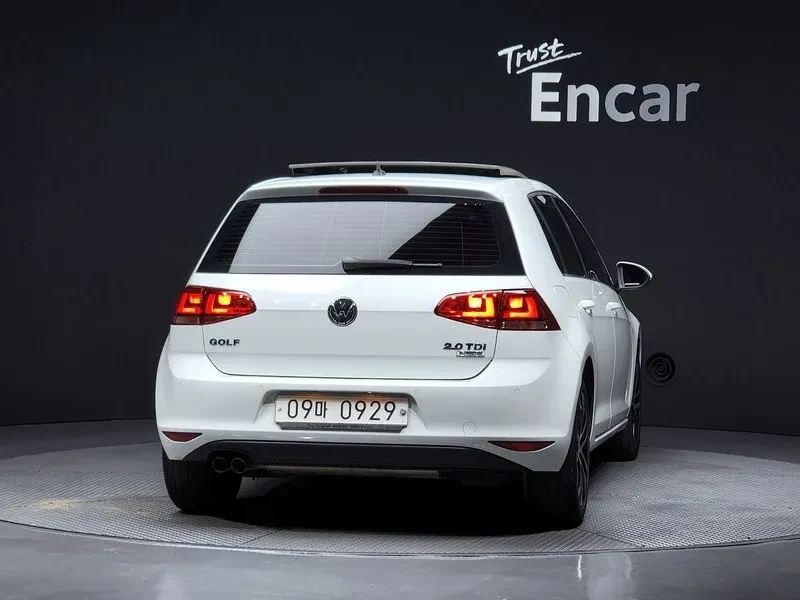 VW Golf 2.0 Tdi Premium, снимка 4 - Автомобили и джипове - 55830376