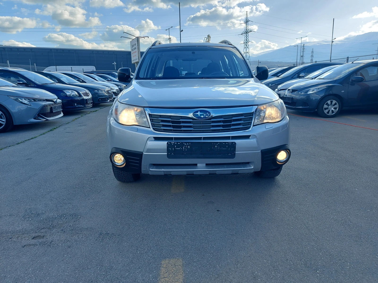 Subaru Forester 2.0 i АВТОМАТИК, ШВЕЙЦАРИЯ, 4х4 - изображение 2