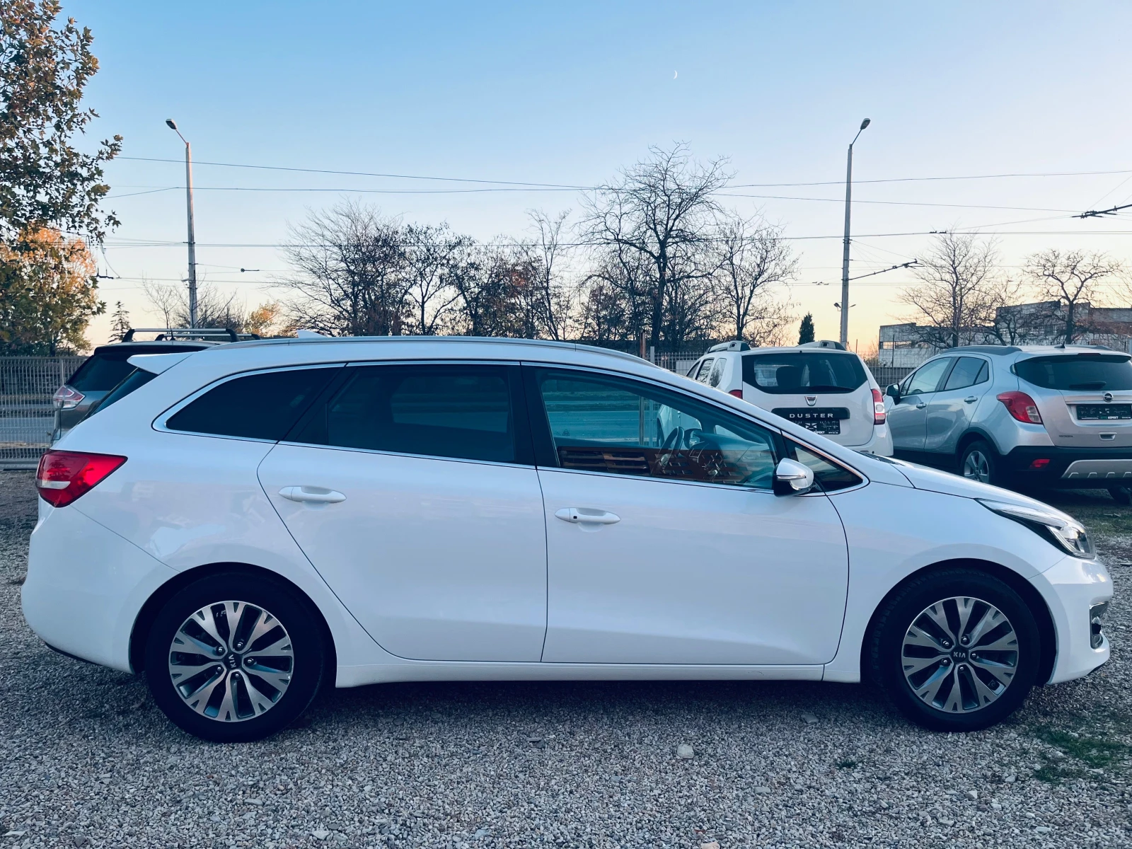 Kia Ceed 1.6 CRDI NAVI - изображение 4