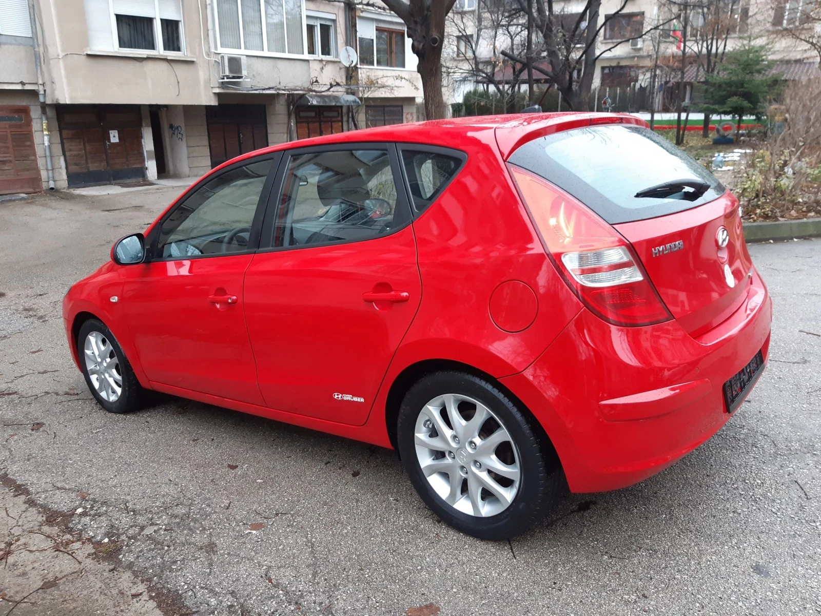 Hyundai I20 1.6 CRDI AVTOMAT - изображение 5