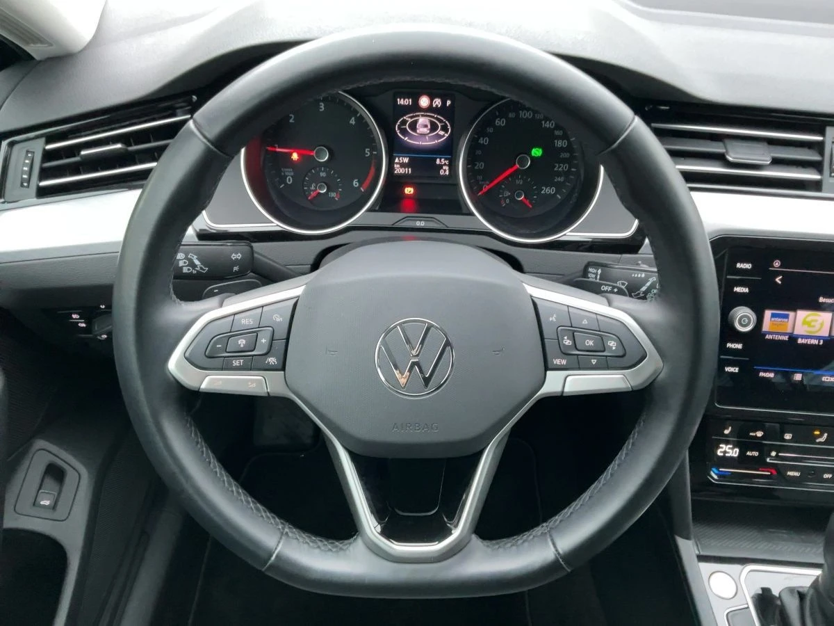 VW Passat VARIANT-2.0TDI/150HP/DSG/BUSINESS/MATRIX/NAVI/641b - изображение 9