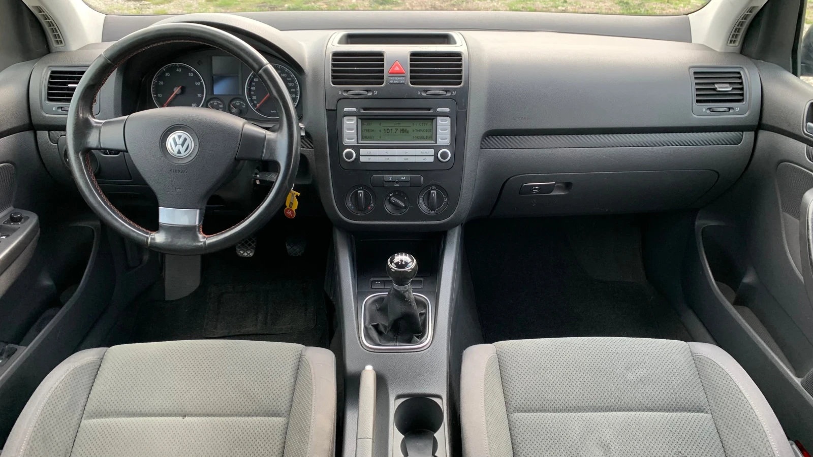 VW Golf 1.6i* 102hp* TOP - изображение 9