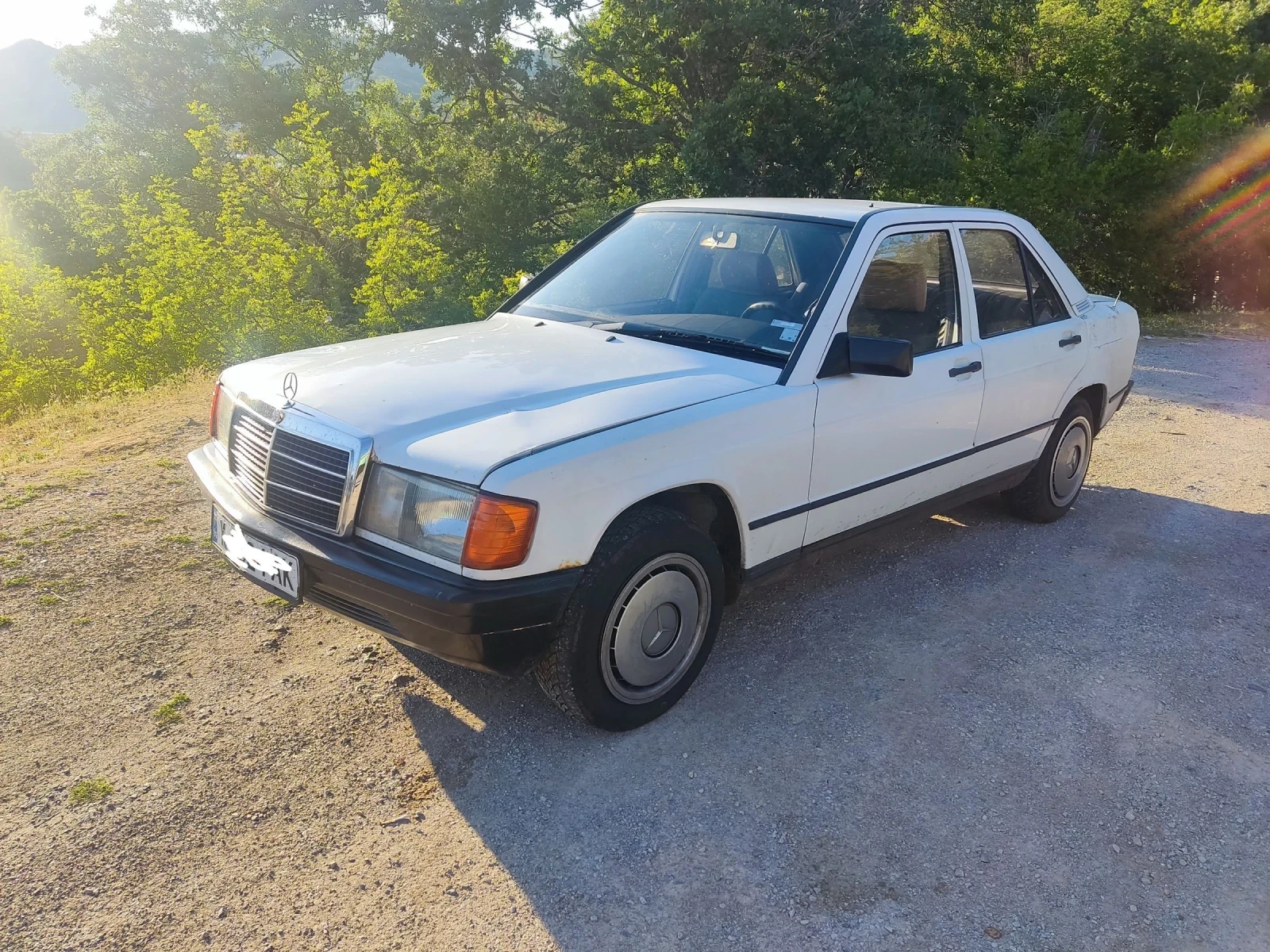 Mercedes-Benz 190  - изображение 2
