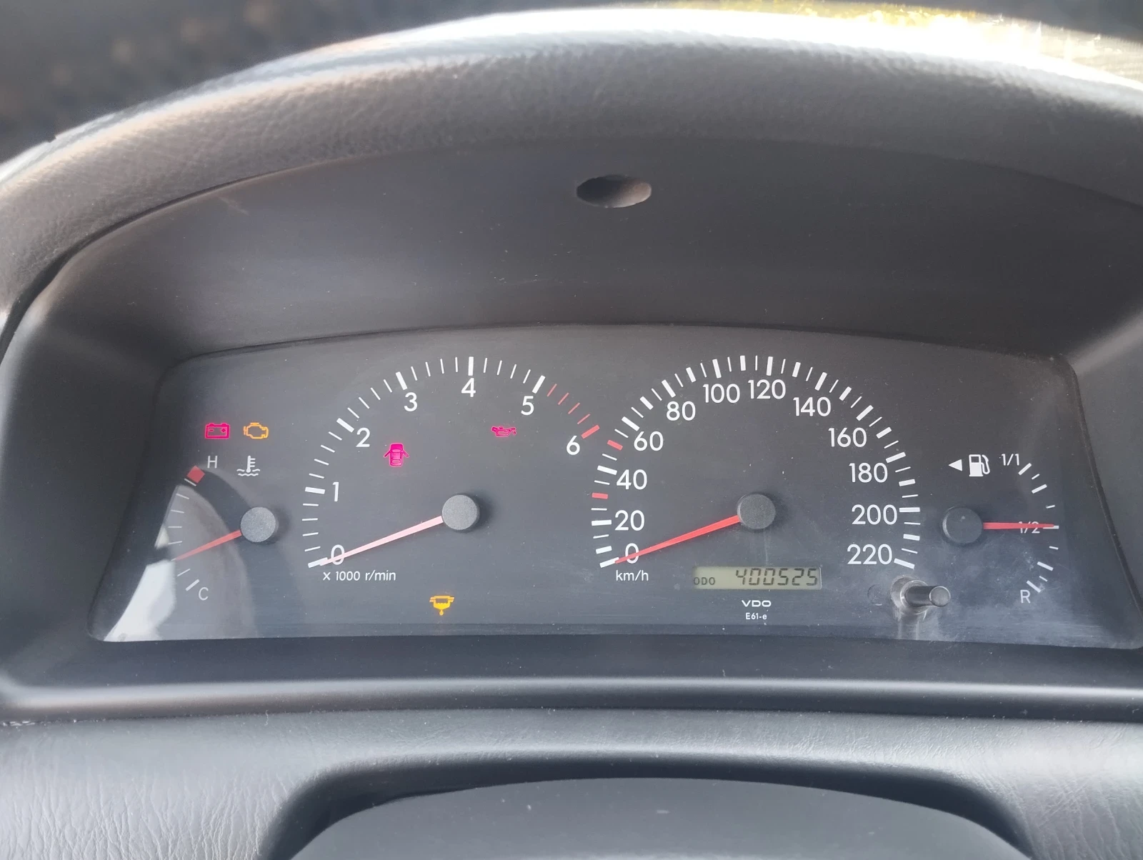 Toyota Corolla 2.0 D4D 90 кс - изображение 7