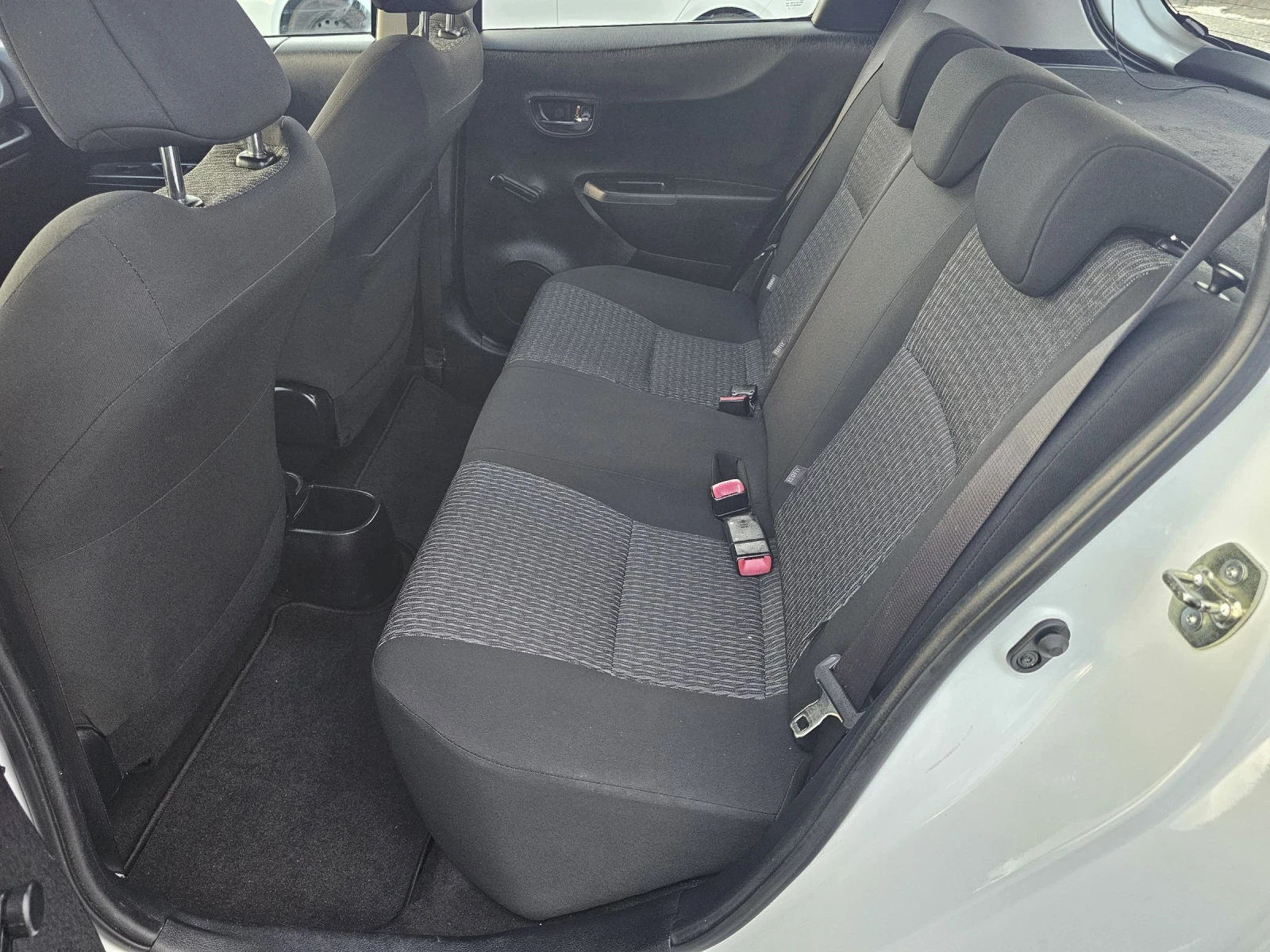 Toyota Yaris 1.0VVT-i NAVI!!! | Mobile.bg � ����������� 13