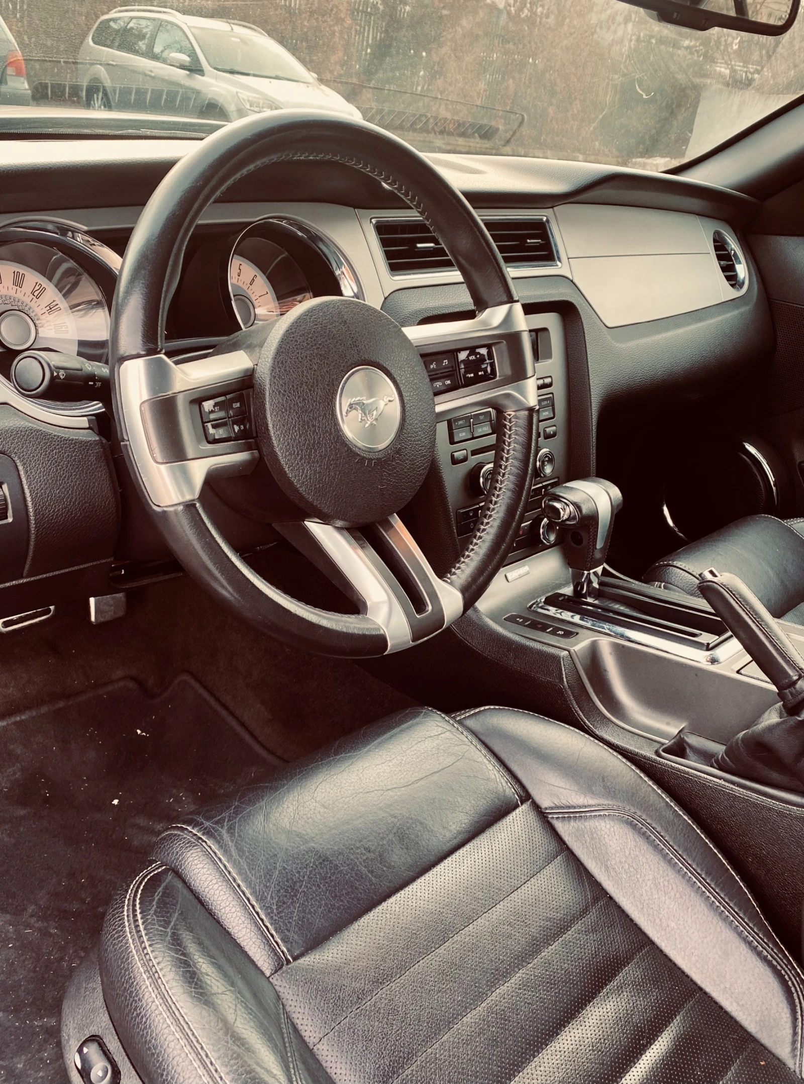 Ford Mustang 3.7/V6  - изображение 9