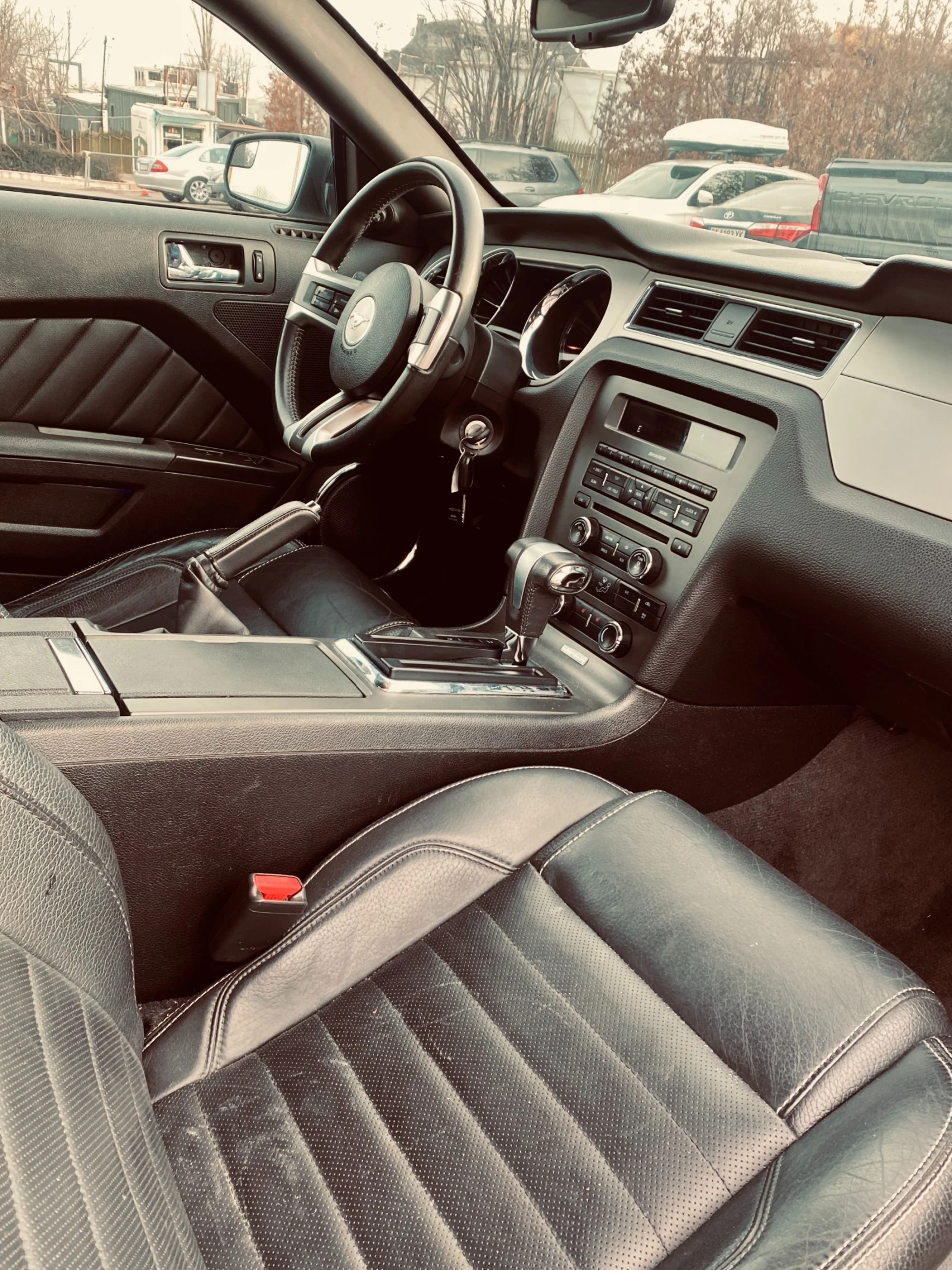 Ford Mustang 3.7/V6  - изображение 10