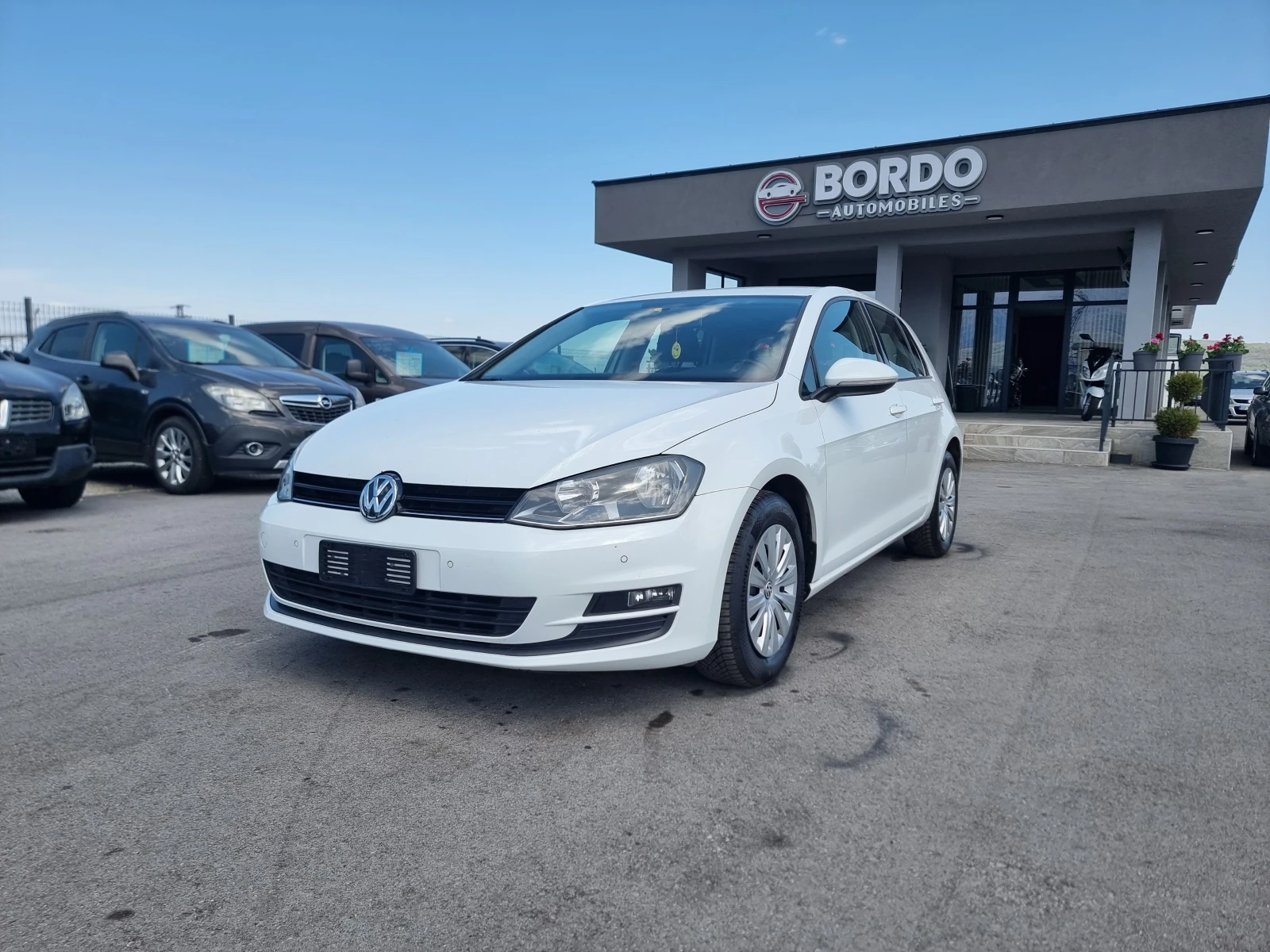 VW Golf 1.6TDI, снимка 2 - Автомобили и джипове - 54226831