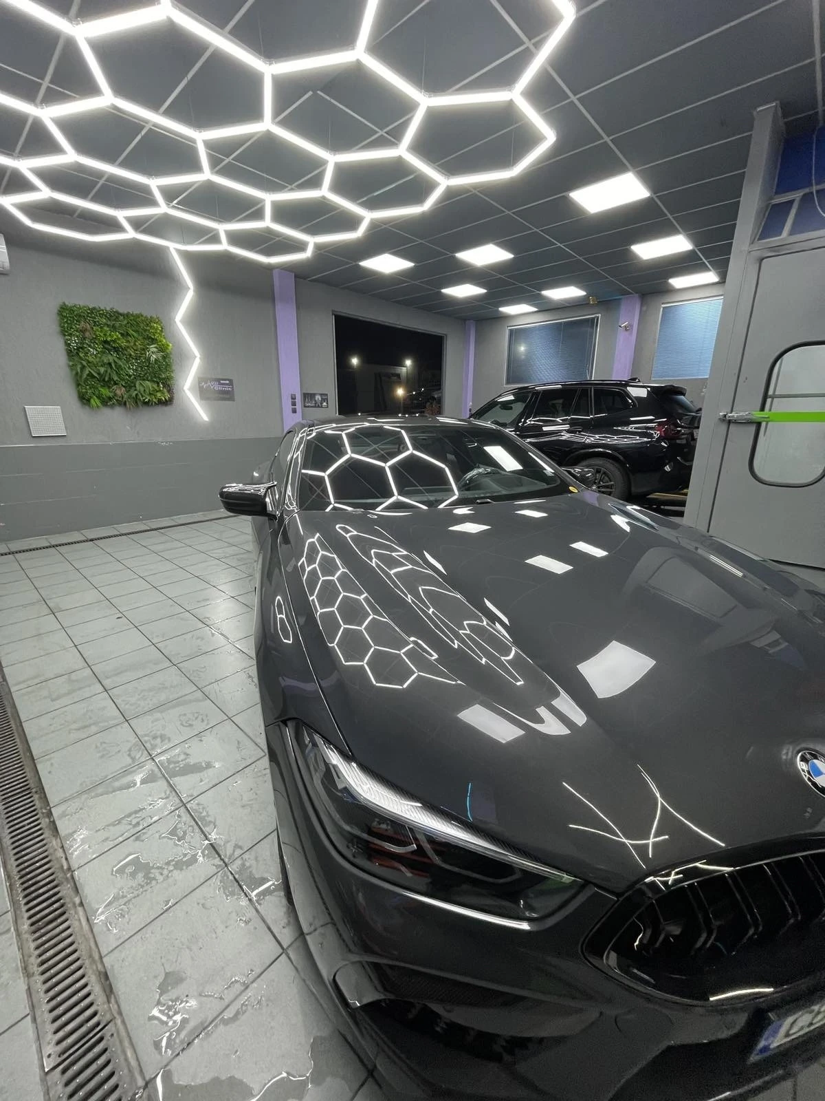 BMW M8 Competition - Carbon Core - Red Leather, снимка 4 - Автомобили и джипове - 54322952