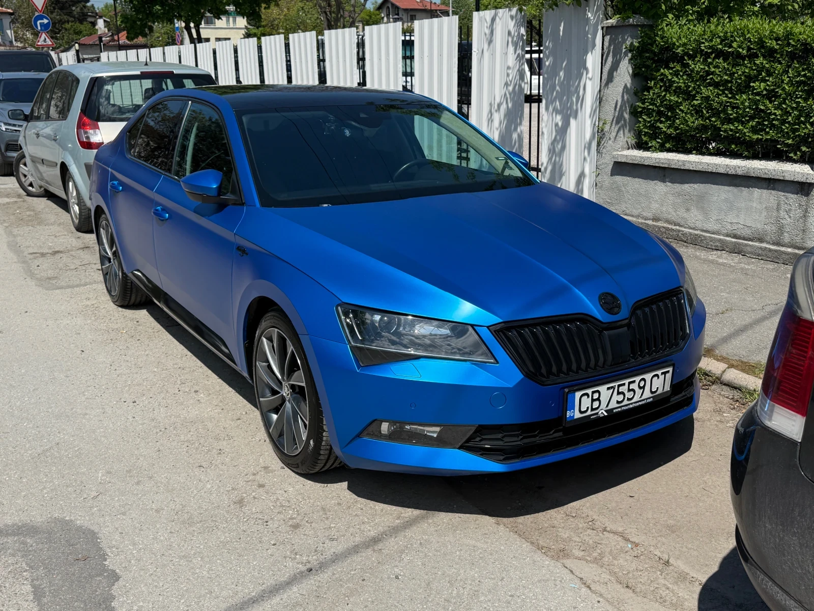 Skoda Superb Stage 1 LnK Шумоизолация, Син Мат фолио, снимка 2 - Автомобили и джипове - 54445459