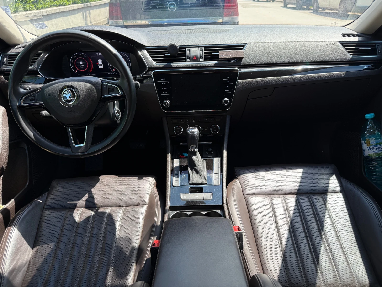 Skoda Superb Stage 1 LnK Шумоизолация, Син Мат фолио, снимка 13 - Автомобили и джипове - 54445459
