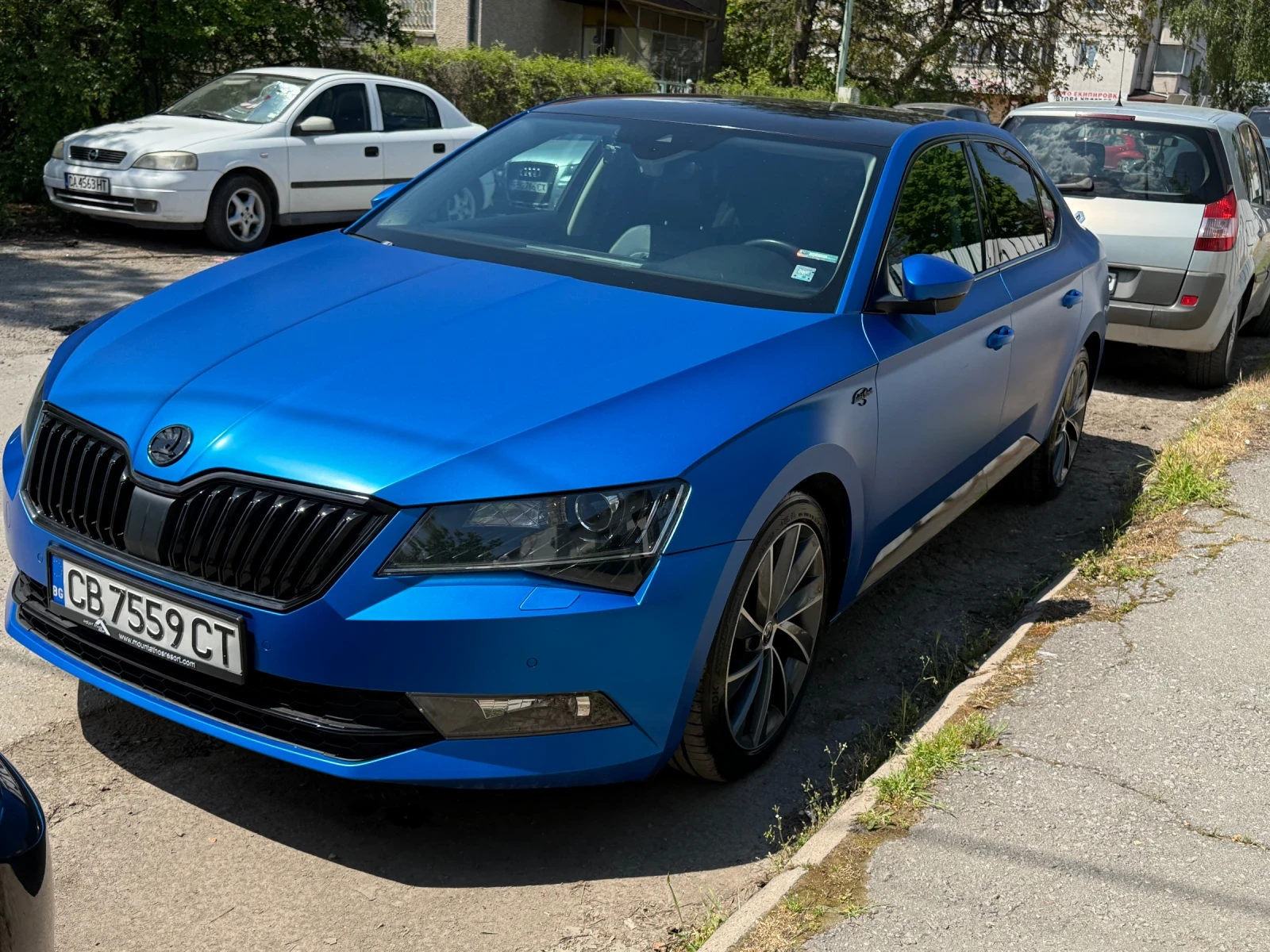 Skoda Superb Stage 1 LnK Шумоизолация, Син Мат фолио