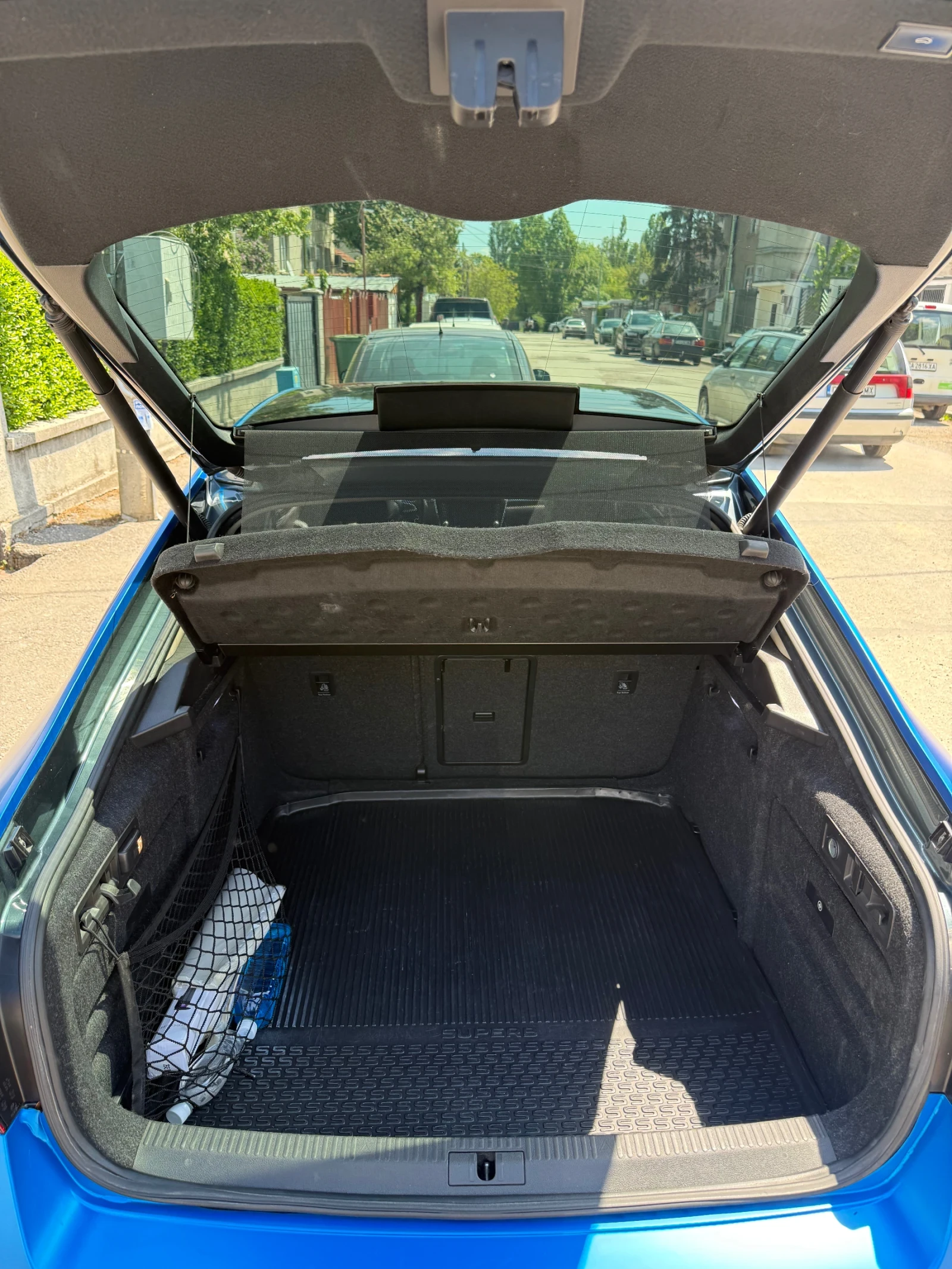 Skoda Superb Stage 1 LnK Шумоизолация, Син Мат фолио, снимка 8 - Автомобили и джипове - 54445459