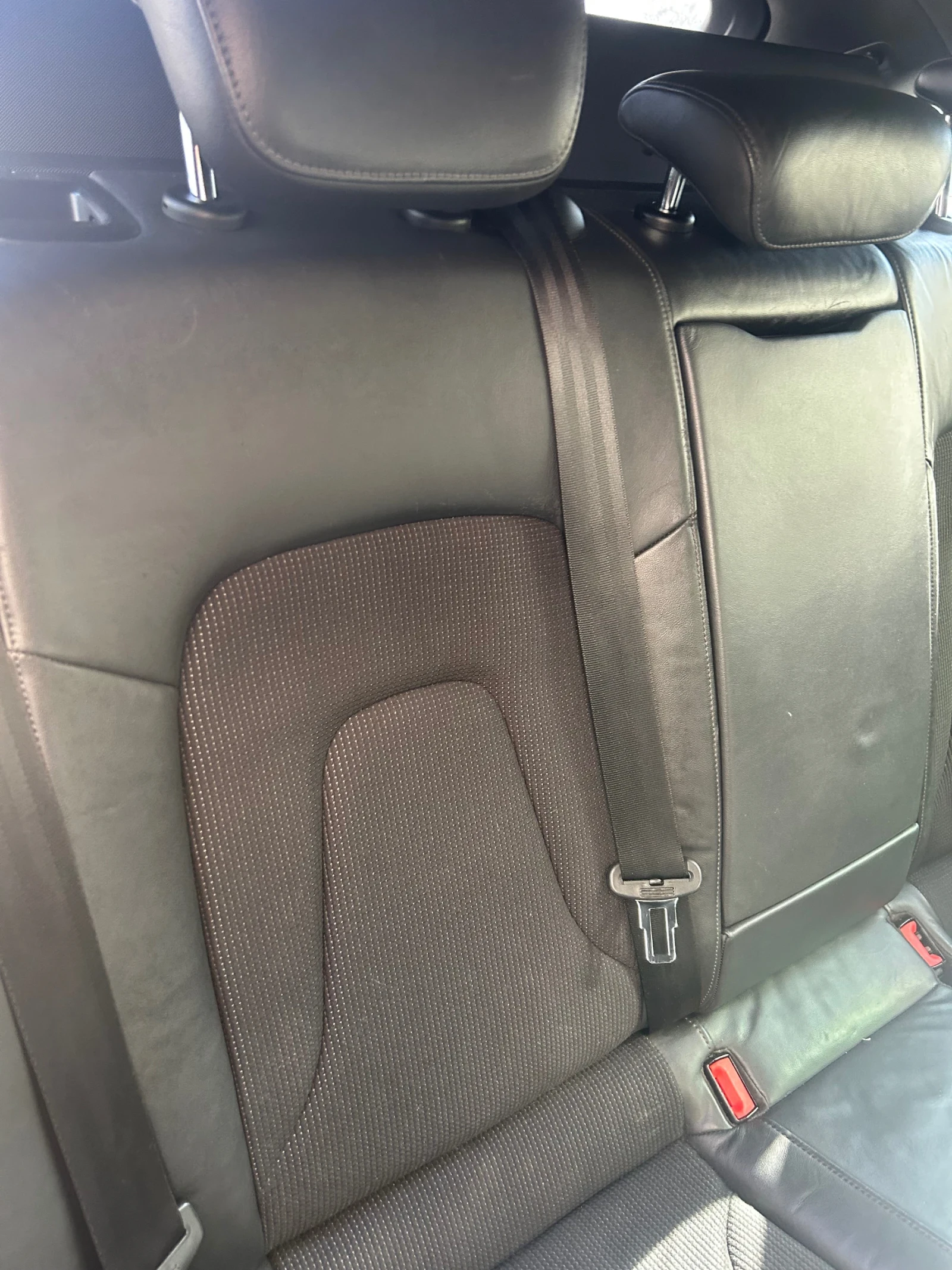 Audi A4 2.0 TDI AVANT, снимка 14 - Автомобили и джипове - 54494969