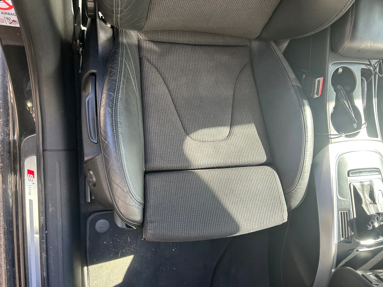 Audi A4 2.0 TDI AVANT, снимка 15 - Автомобили и джипове - 54494969