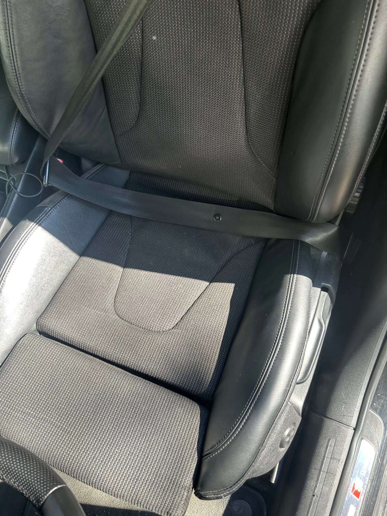 Audi A4 2.0 TDI AVANT, снимка 10 - Автомобили и джипове - 54494969
