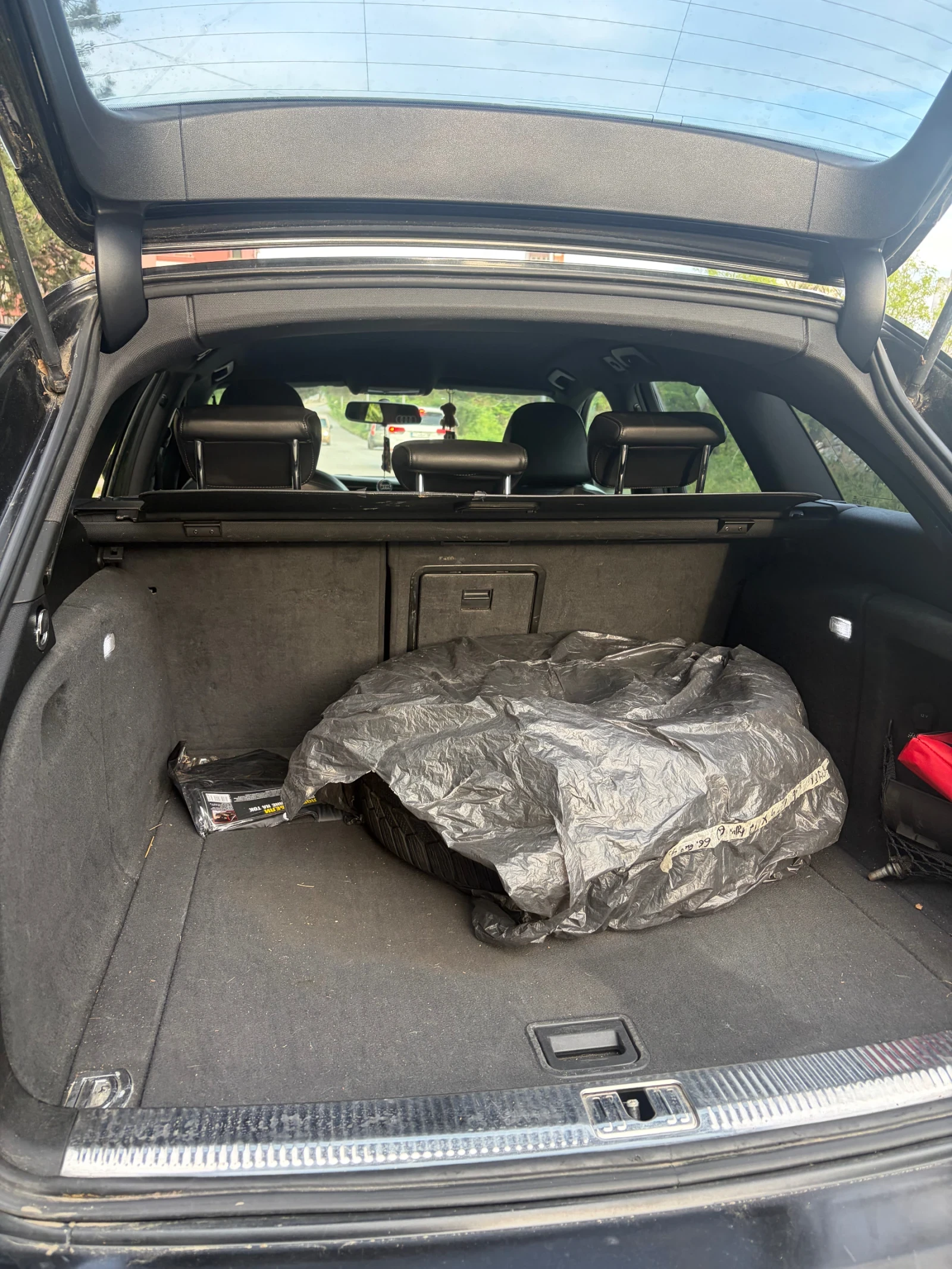 Audi A4 2.0 TDI AVANT, снимка 8 - Автомобили и джипове - 54494969