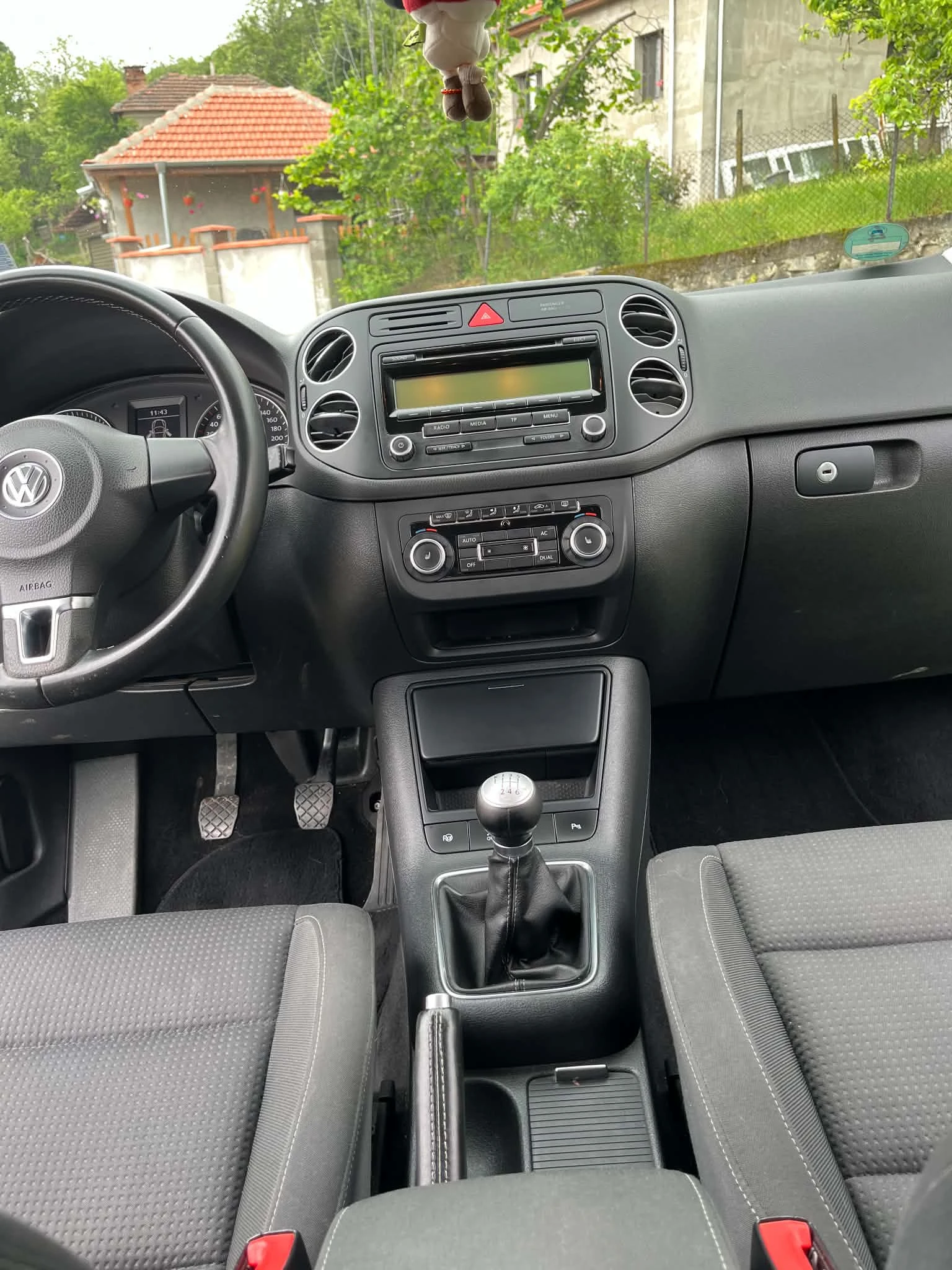 VW Golf Plus 1.2 TSI, снимка 16 - Автомобили и джипове - 54580262