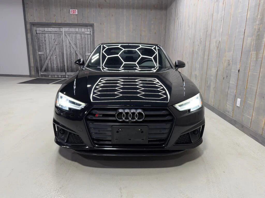 Audi S4 QUATTRO* DISTRONIC* 360* КАМЕРИ* B&O* , снимка 2 - Автомобили и джипове - 54598927