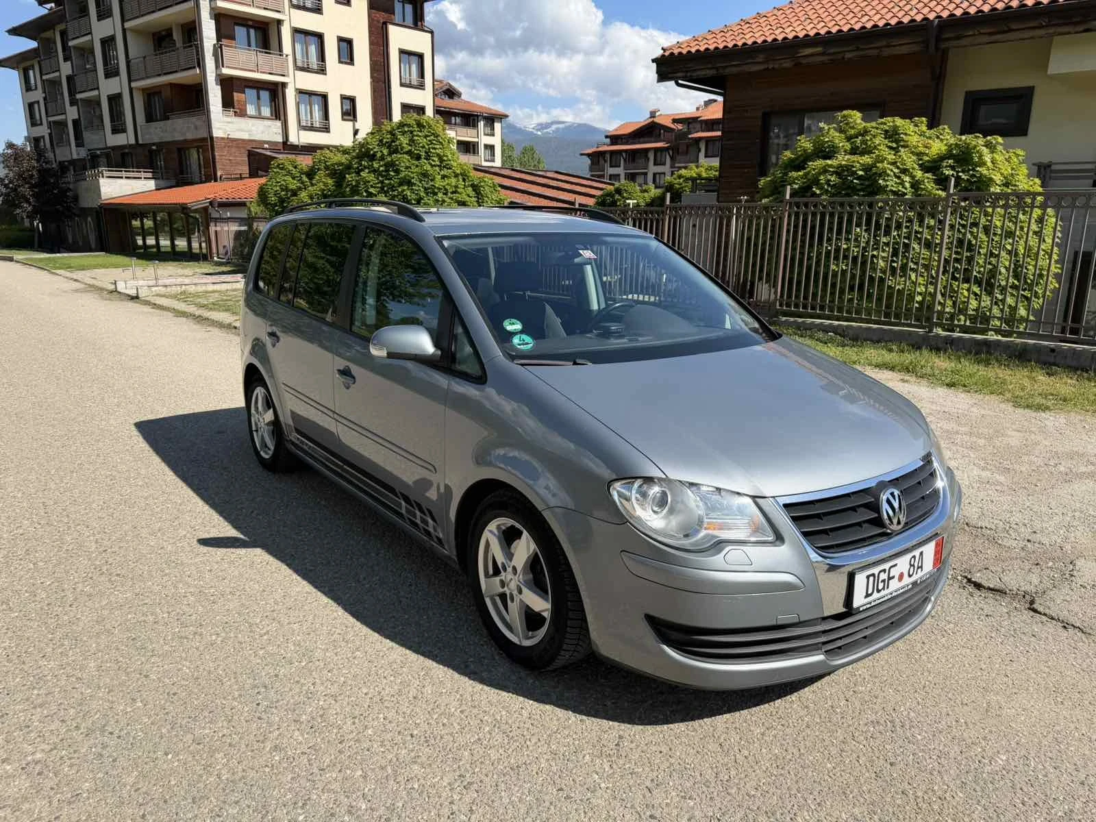 VW Touran 1.9 105hp, снимка 4 - Автомобили и джипове - 54671513