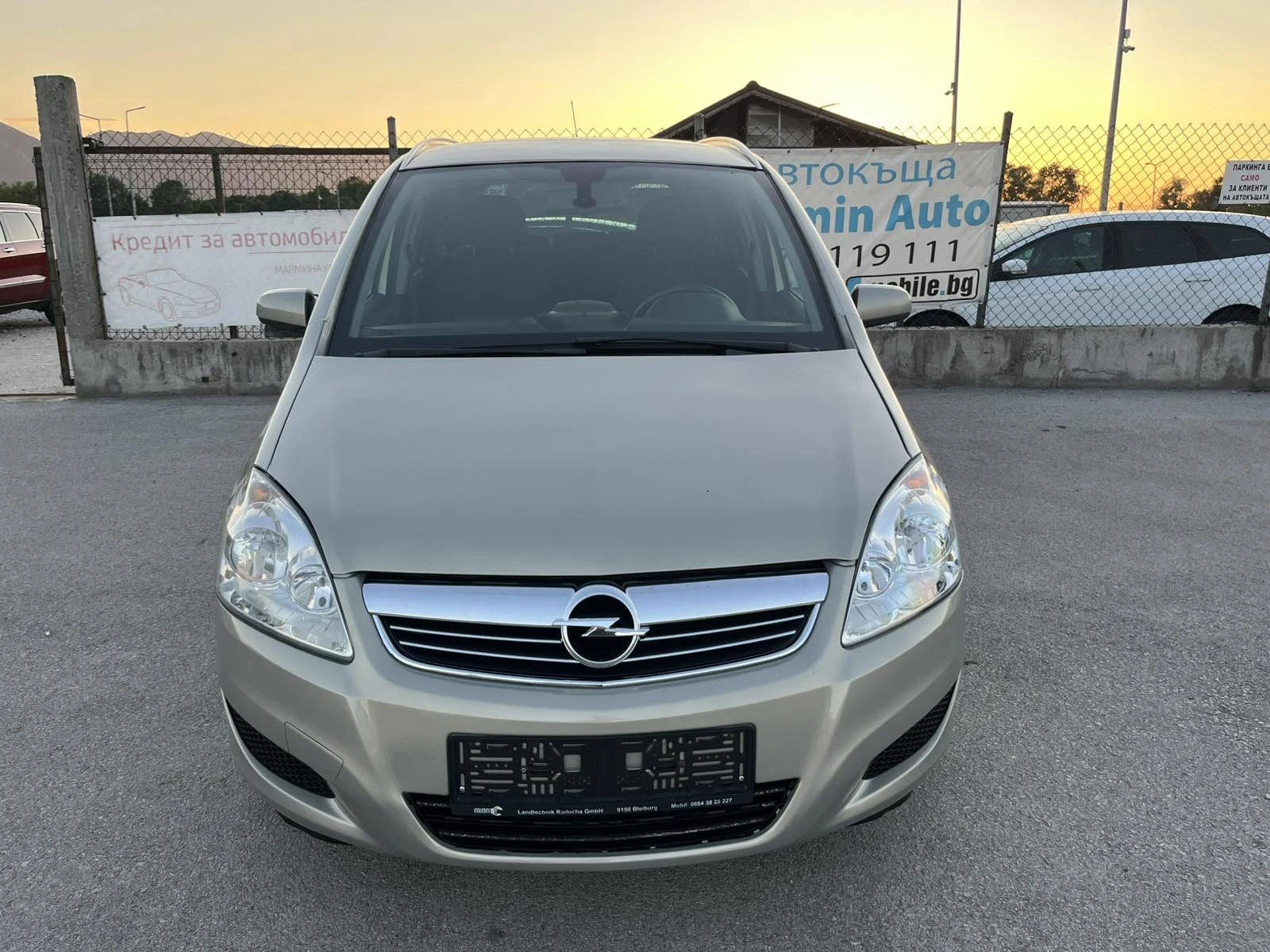 Opel Zafira 1.7 CDTI 110кс 6 СКОРОСТИ 7 МЕСТА КЛИМАТРОНИК , снимка 2 - Автомобили и джипове - 54825999