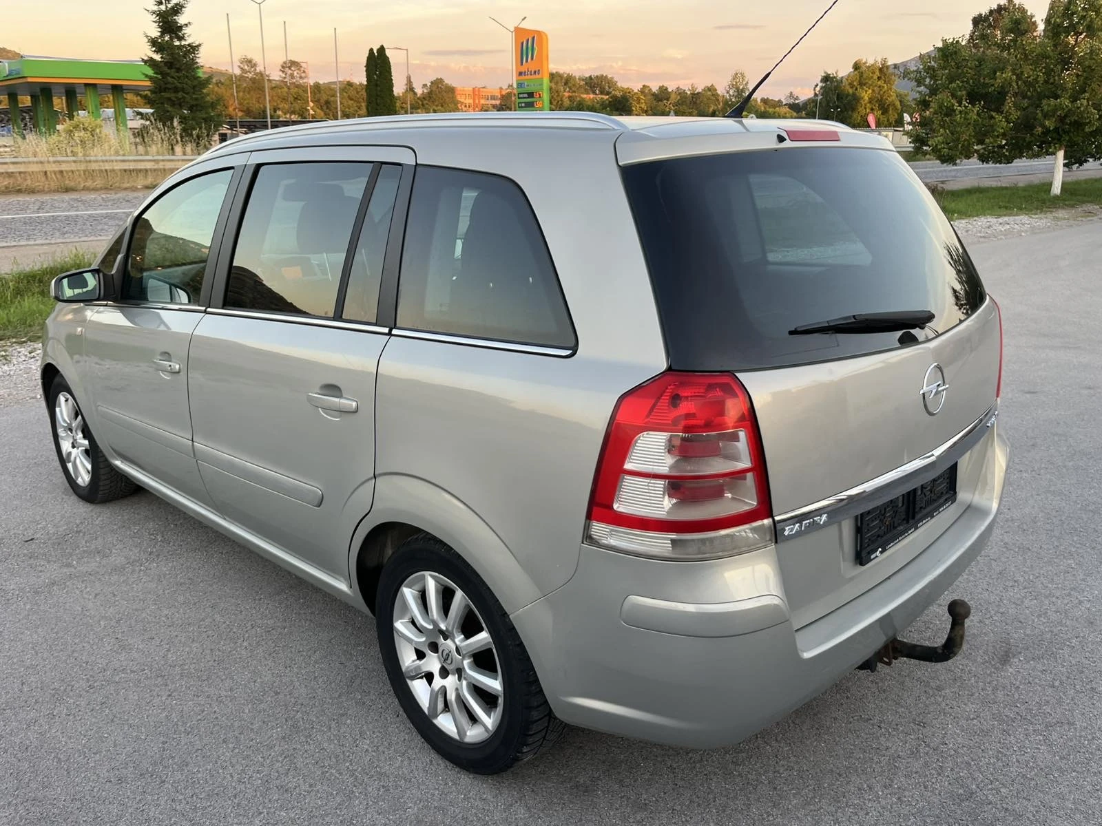 Opel Zafira 1.7 CDTI 110кс 6 СКОРОСТИ 7 МЕСТА КЛИМАТРОНИК , снимка 5 - Автомобили и джипове - 54825999