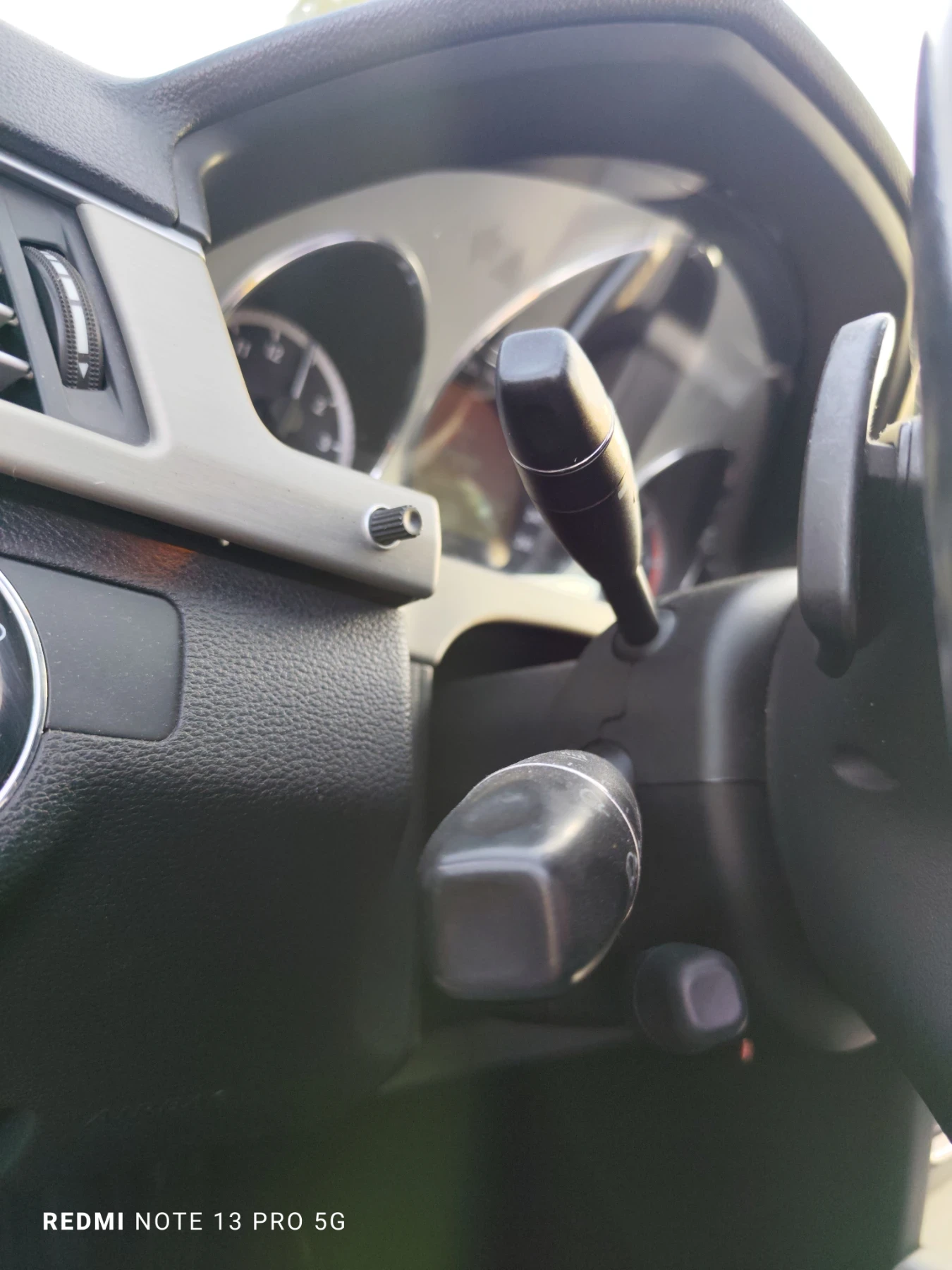 Mercedes-Benz E 350 CDI, снимка 13 - Автомобили и джипове - 54947941