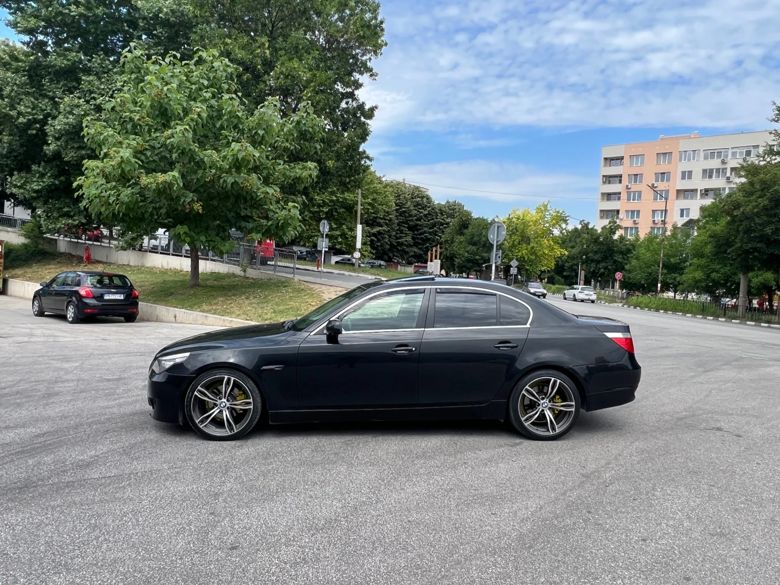 BMW 520 520i, снимка 4 - Автомобили и джипове - 54987529