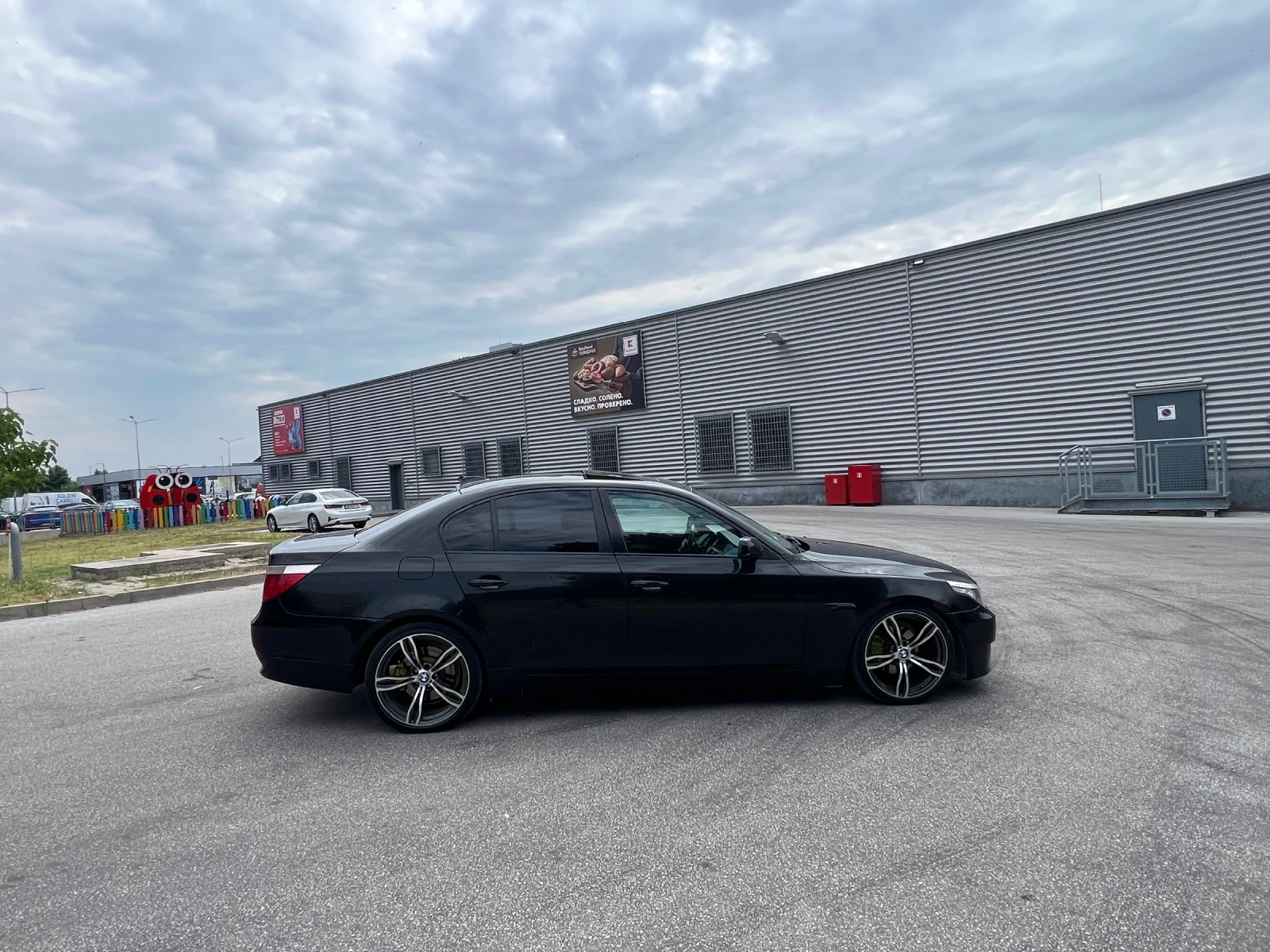 BMW 520 520i, снимка 7 - Автомобили и джипове - 54987529