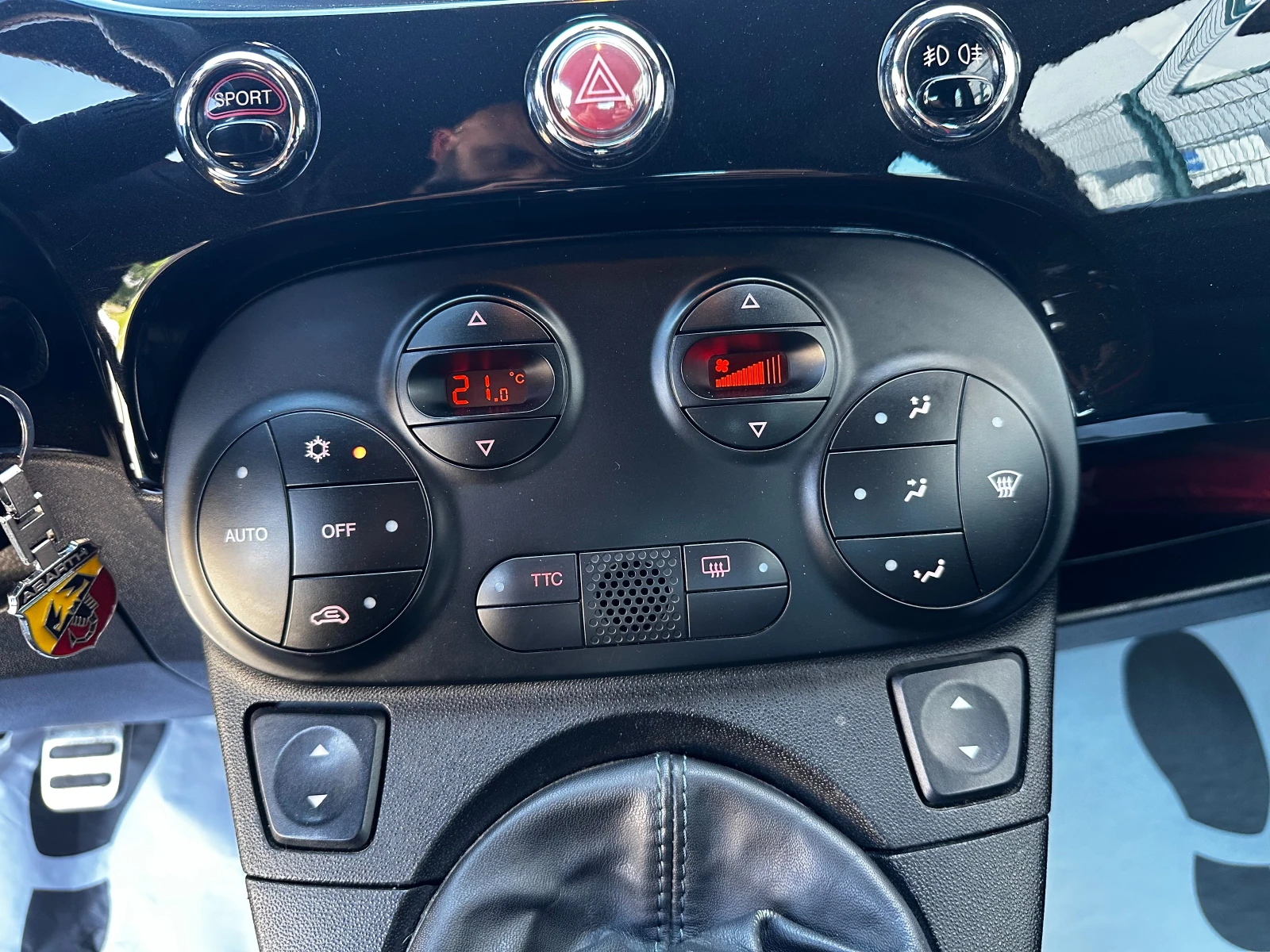 Abarth 595 1.4i 135 к.с./ГАРАНЦИЯ, снимка 13 - Автомобили и джипове - 55048752