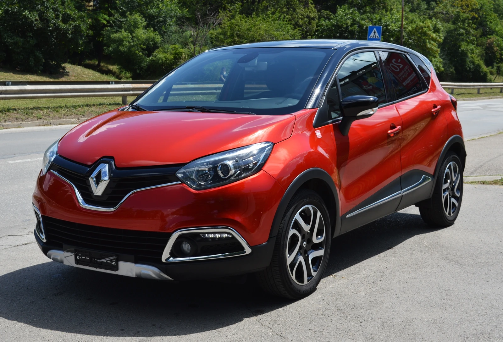 Renault Captur 1.2 TCE HRLLY HANSEN - ШВЕЙЦАРИЯ