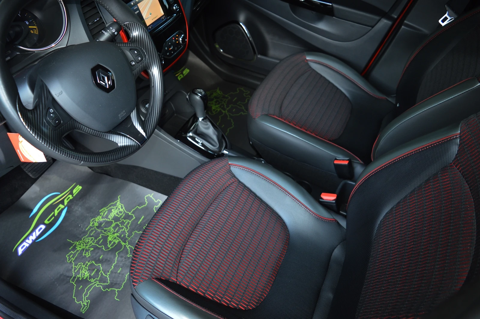 Renault Captur 1.2 TCE HRLLY HANSEN - ШВЕЙЦАРИЯ, снимка 8 - Автомобили и джипове - 55218880