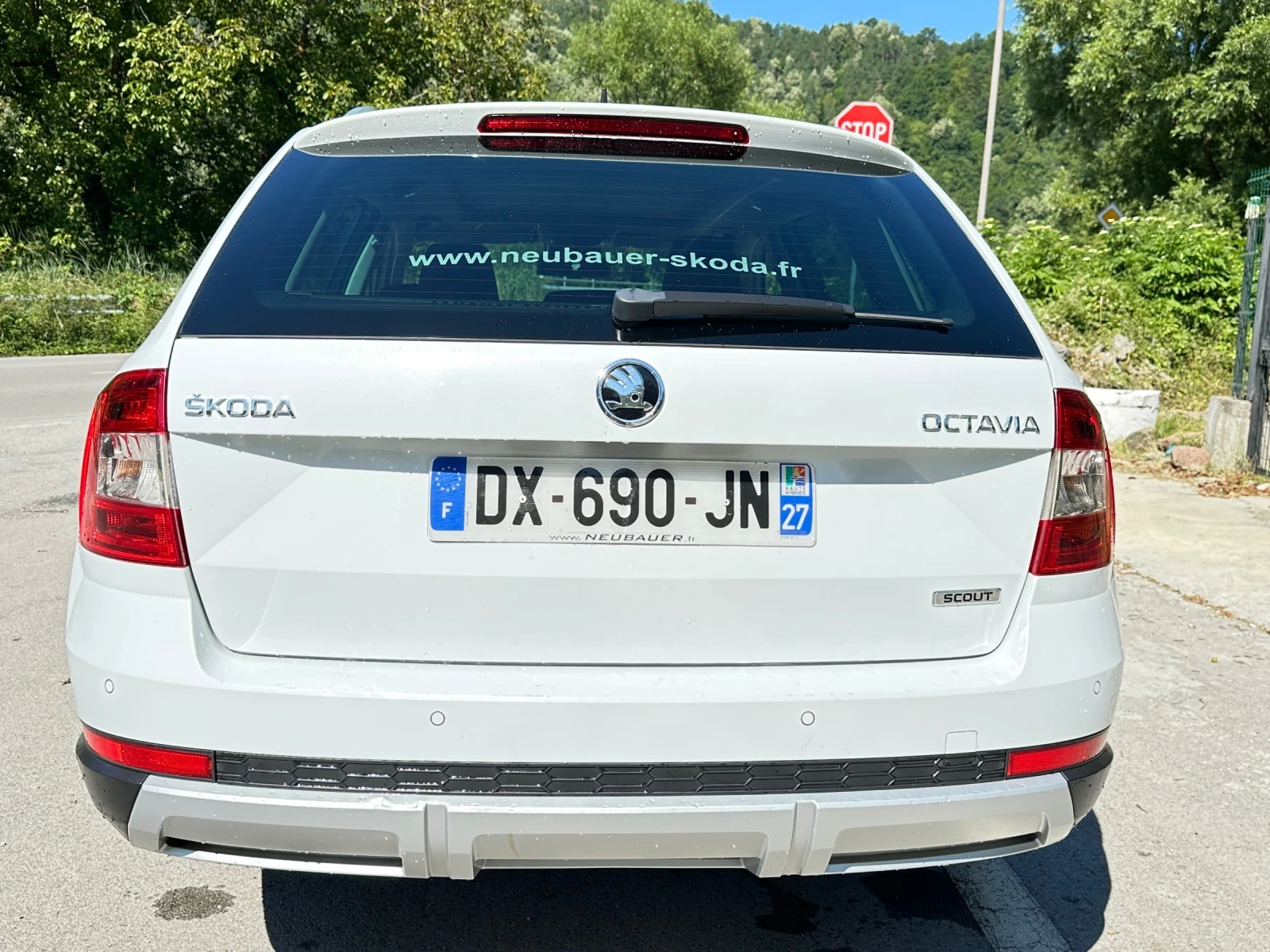 Skoda Octavia 2.0 TDI Scout, снимка 2 - Автомобили и джипове - 55965192