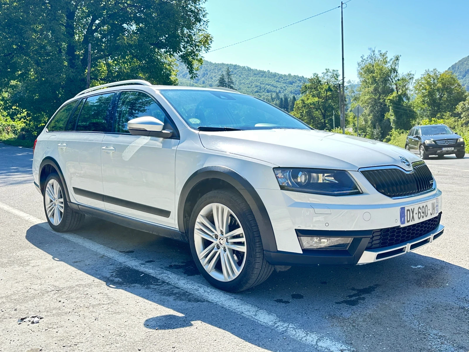 Skoda Octavia 2.0 TDI Scout, снимка 8 - Автомобили и джипове - 55965192