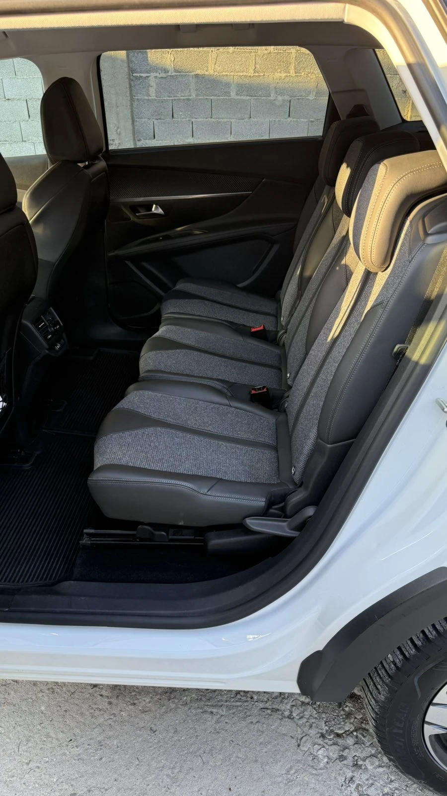Peugeot 5008 1.5 | Mobile.bg � ����������� 9