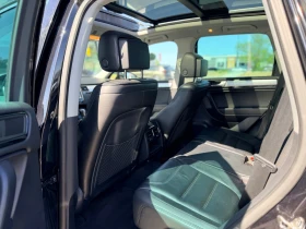 VW Touareg 3.0TDI-V6-Executive-Лизинг през Уникредит , снимка 15