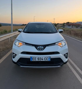 Toyota Rav4 2.5 HYBRID* KEYLESS* 4x4* CAMERA* , снимка 2