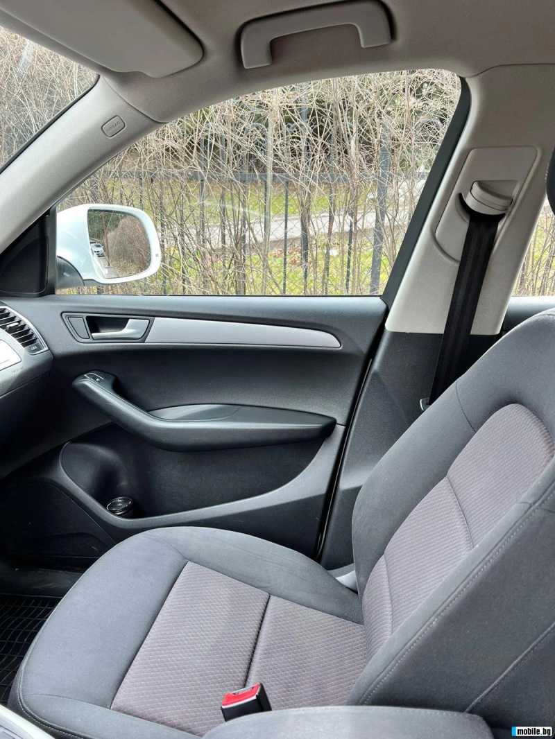 Audi Q5 2010 ръчна, снимка 8 - Автомобили и джипове - 52148818